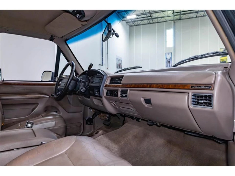 1996 Ford Bronco 5th Gen - Image 30 of 31