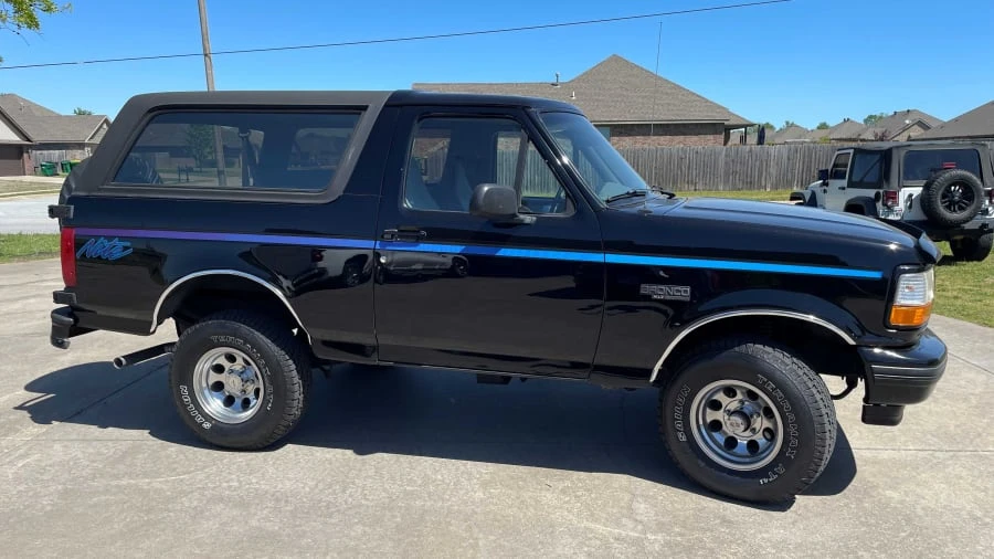 1996 Ford Bronco 5th Gen - Image 2 of 8