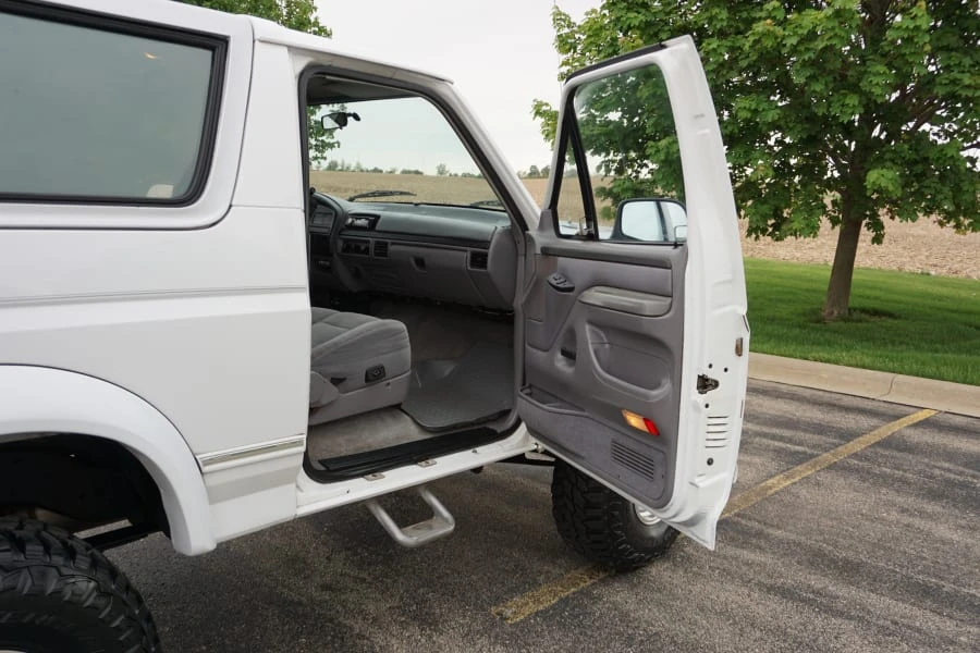 1996 Ford Bronco 5th Gen - Image 22 of 26