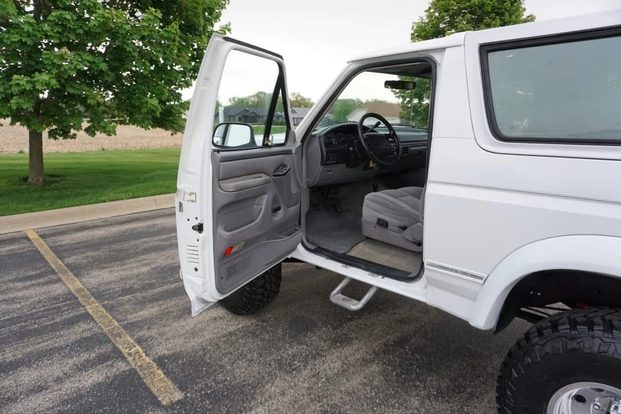 1996 Ford Bronco 5th Gen - Image 16 of 26