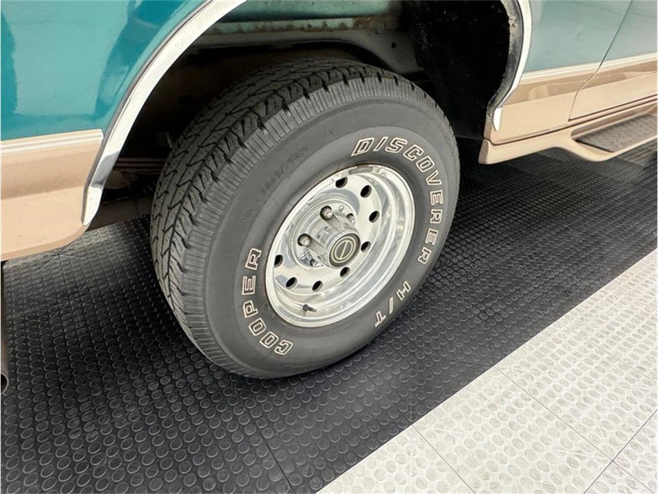 1996 Ford Bronco 5th Gen - Image 19 of 31