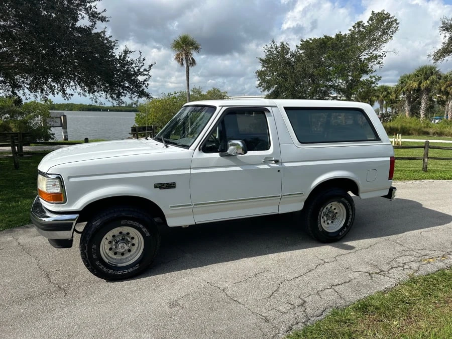 1996 Ford Bronco 5th Gen - Image 4 of 16
