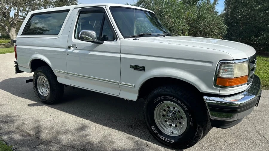 1996 Ford Bronco 5th Gen - Image 5 of 16