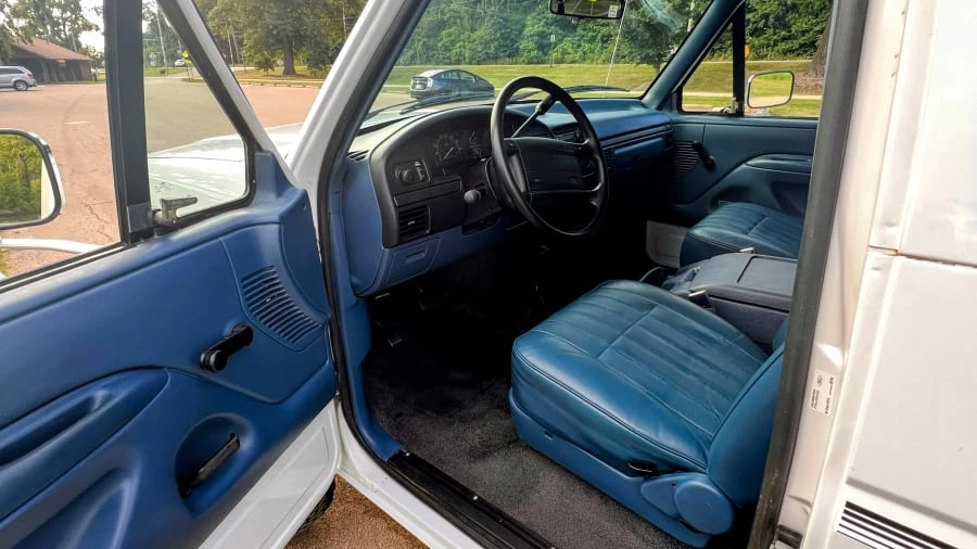 1996 Ford Bronco 5th Gen - Image 4 of 17
