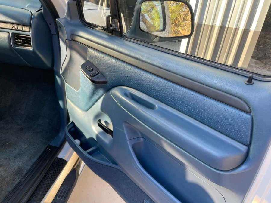 1996 Ford Bronco 5th Gen - Image 17 of 23