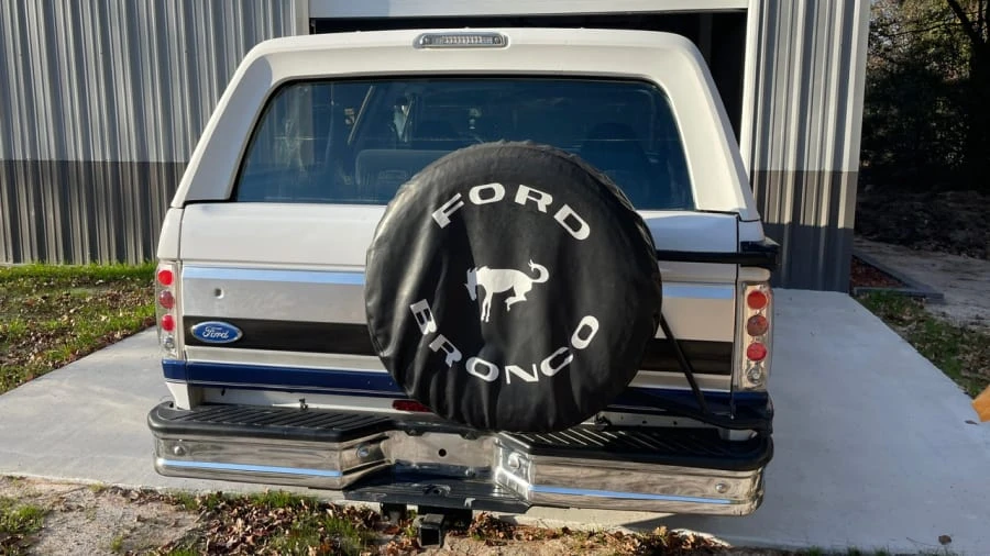 1996 Ford Bronco 5th Gen - Image 5 of 23