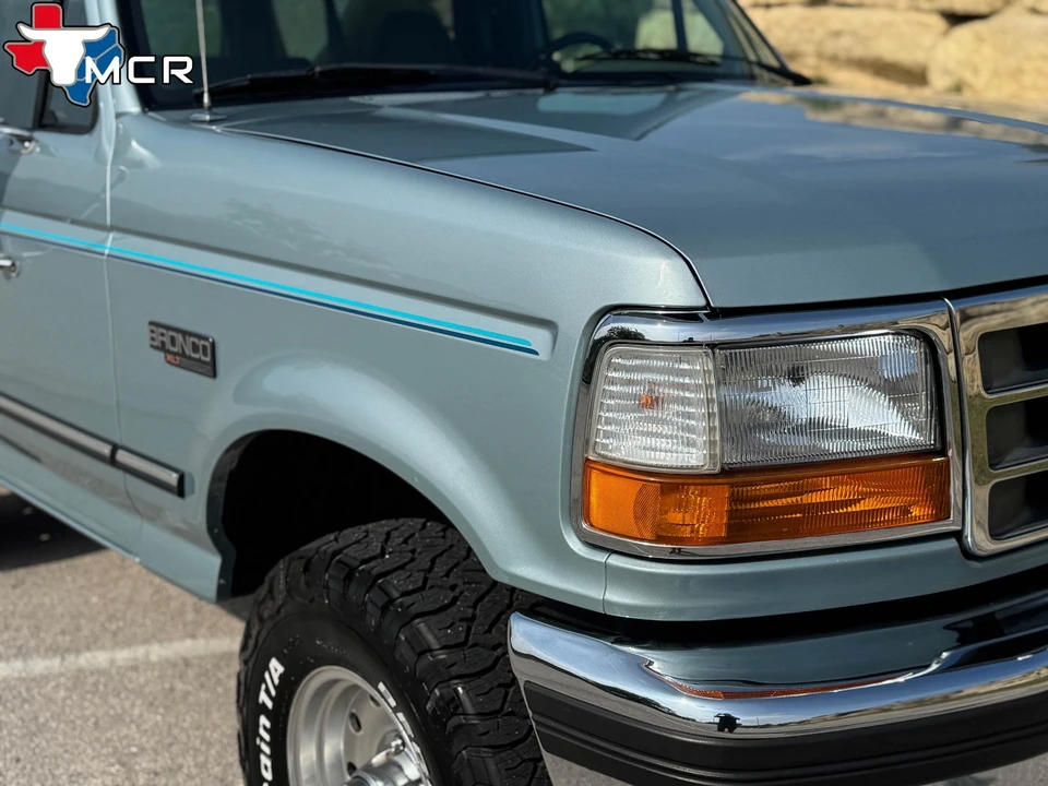 1996 Ford Bronco 5th Gen - Image 13 of 31