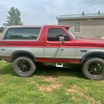 1996 Ford Bronco Badlands Sport Utility 2D
