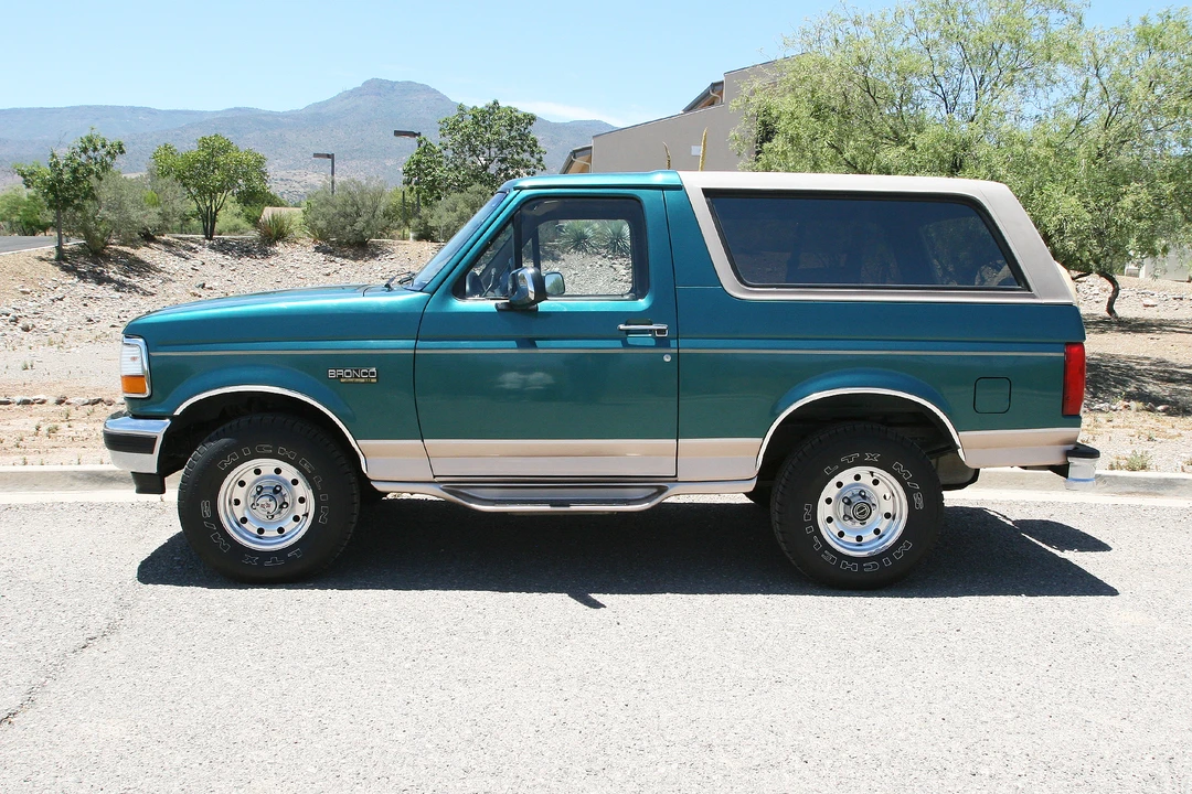 1996 Ford Bronco 5th Gen - Image 18 of 31