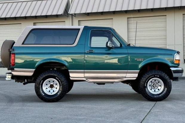 1996 Ford Bronco 5th Gen - Image 3 of 7