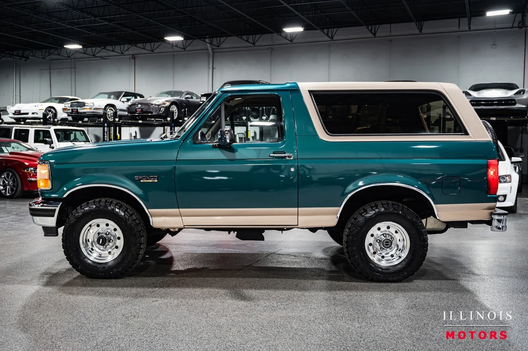 1996 Ford Bronco 5th Gen - Image 2 of 21
