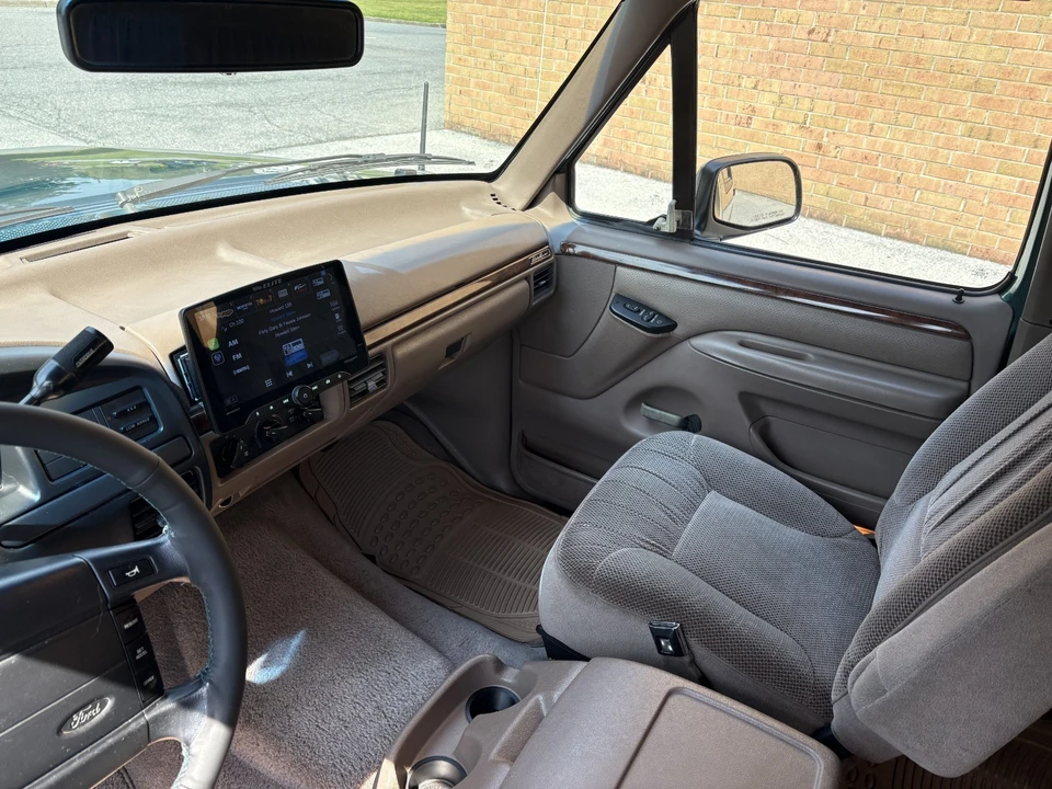 1996 Ford Bronco 5th Gen - Image 16 of 25