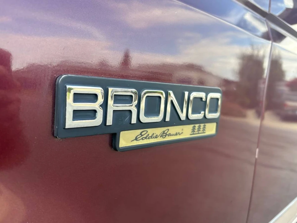 1996 Ford Bronco 5th Gen - Image 9 of 23