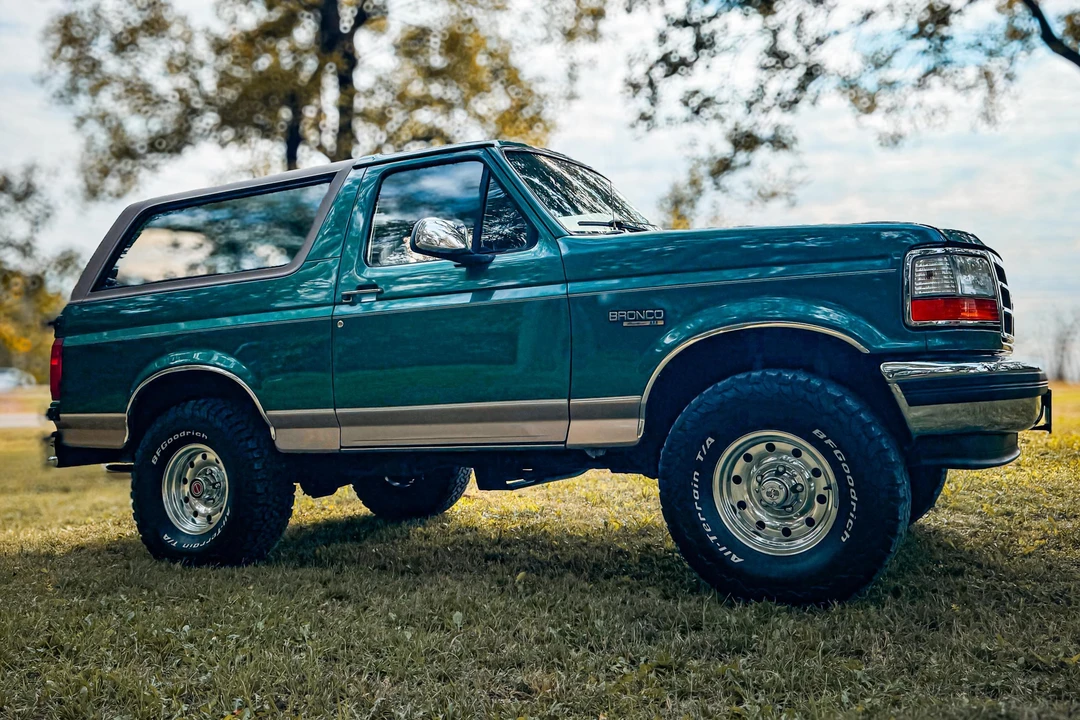 1996 Ford Bronco 5th Gen - Image 3 of 31