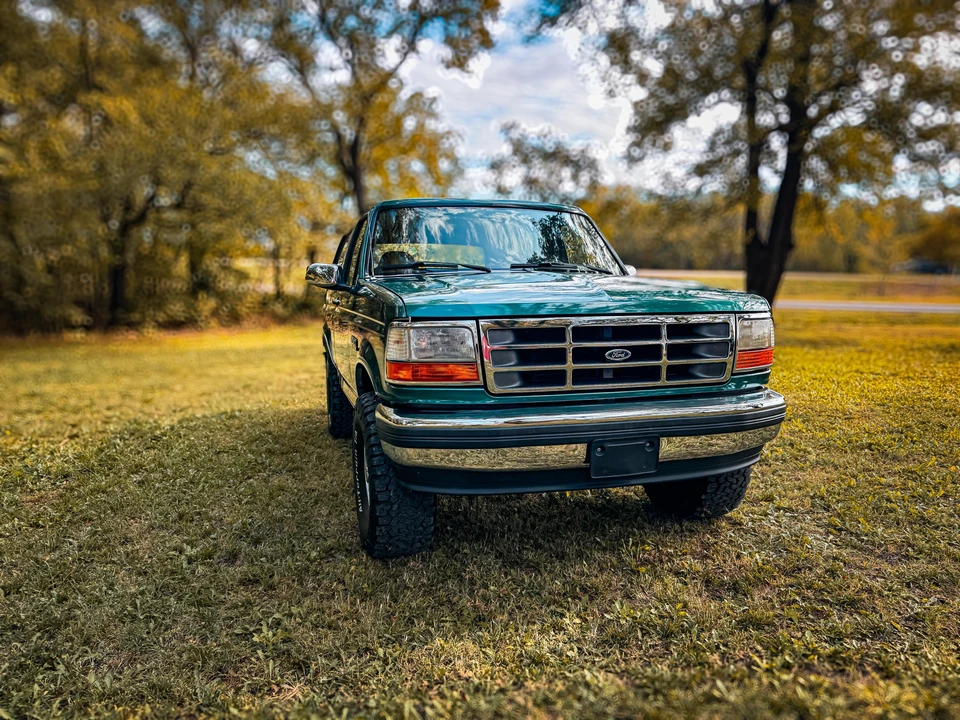 1996 Ford Bronco 5th Gen - Image 14 of 31