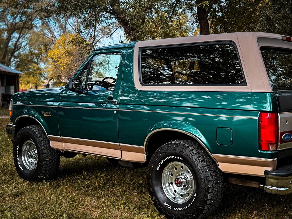 1996 Ford Bronco 5th Gen - Image 11 of 31