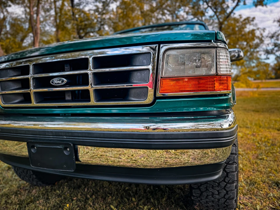 1996 Ford Bronco 5th Gen - Image 17 of 31