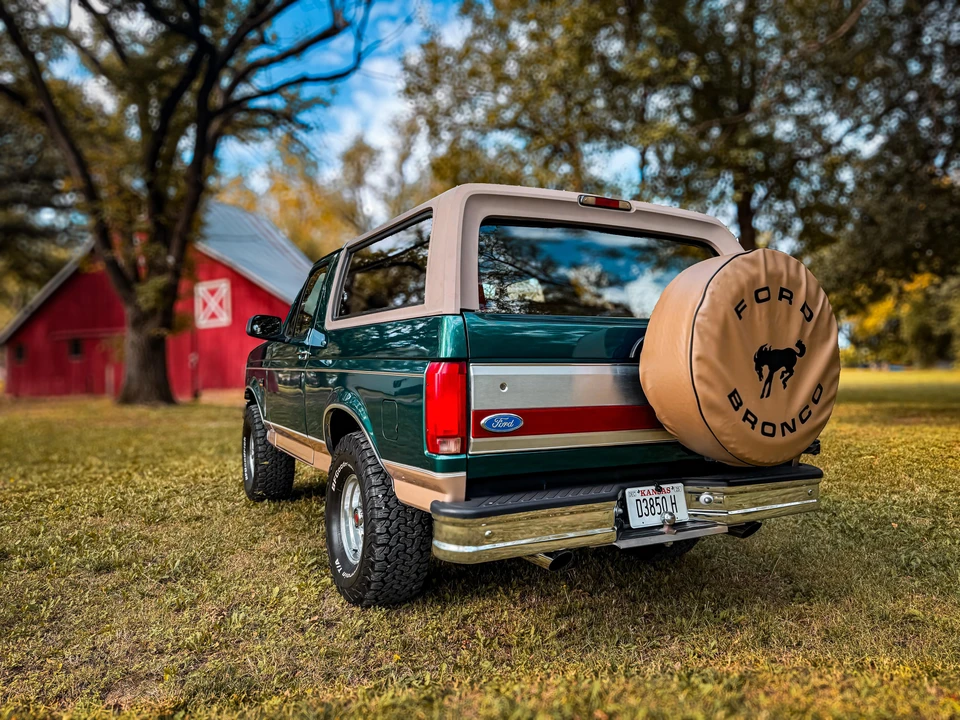 1996 Ford Bronco 5th Gen - Image 12 of 31