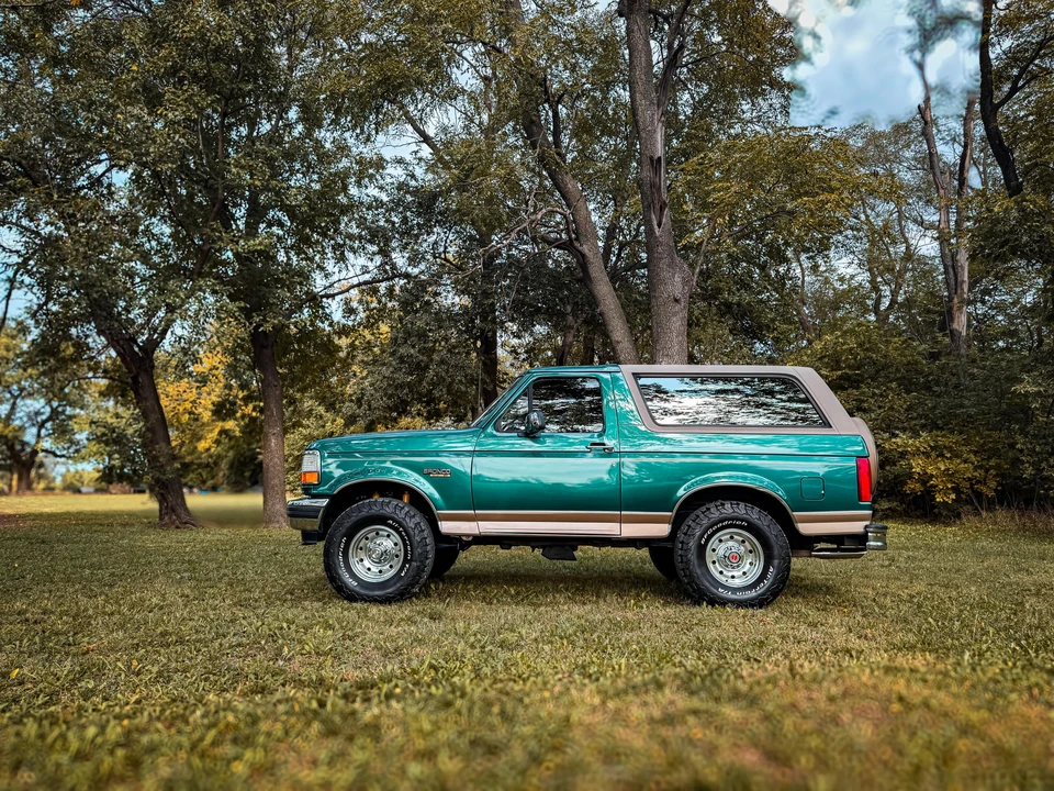 1996 Ford Bronco 5th Gen - Image 9 of 31
