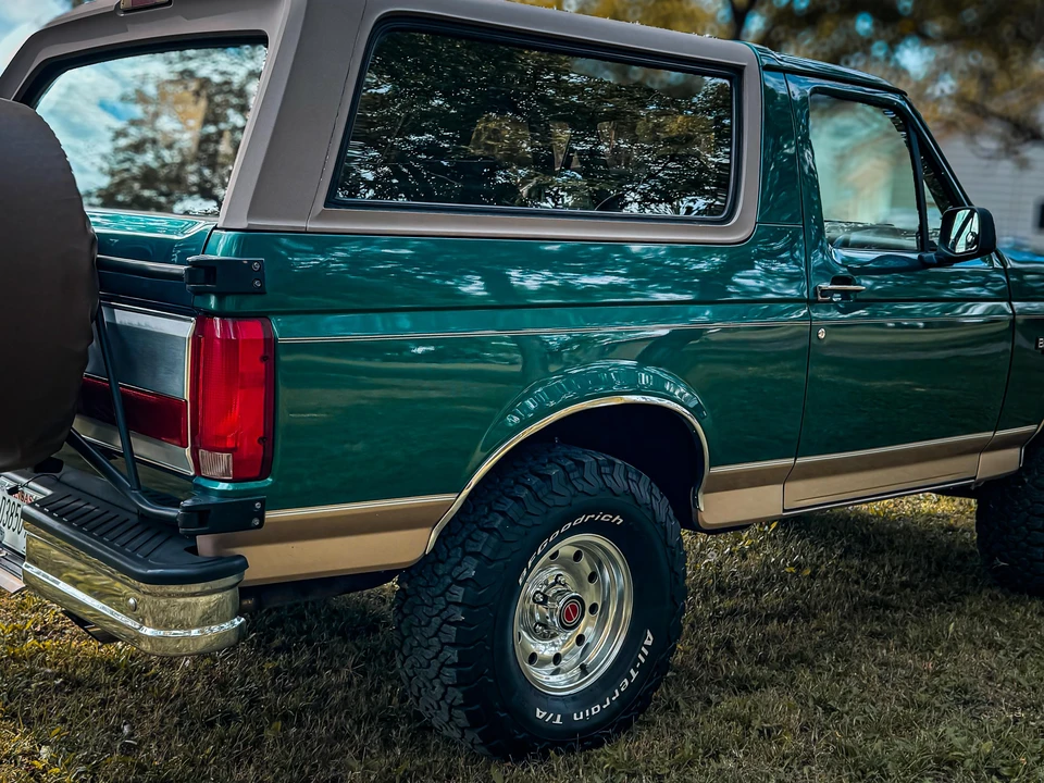 1996 Ford Bronco 5th Gen - Image 24 of 31