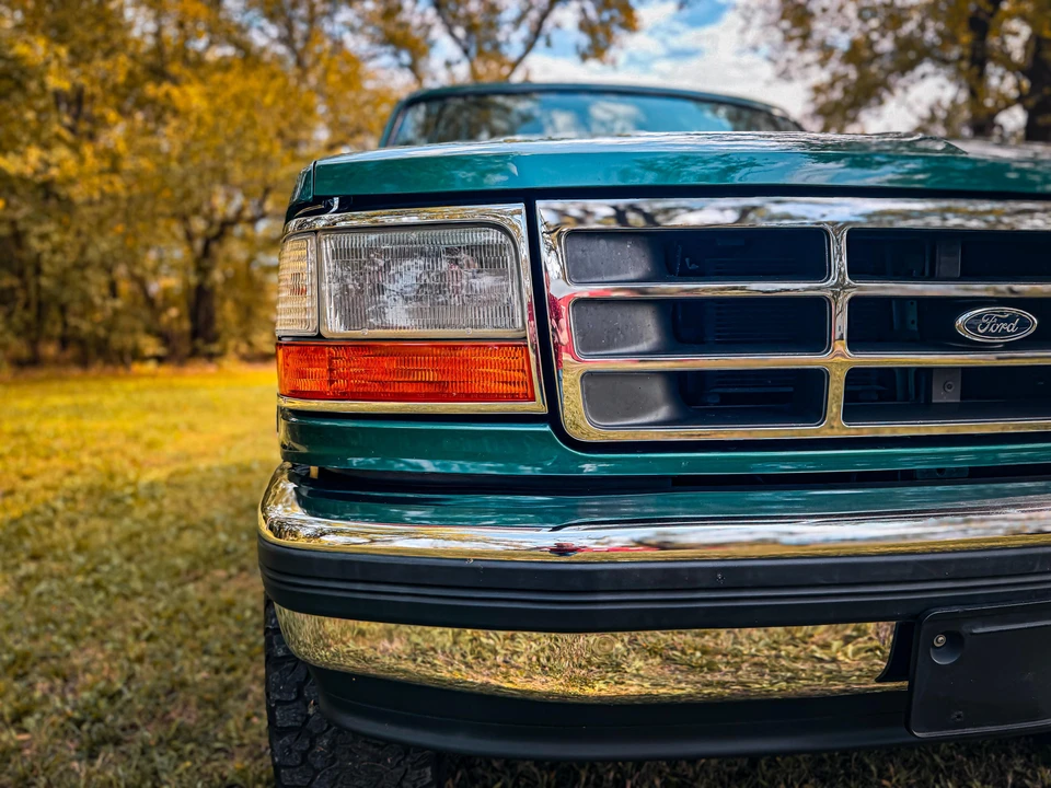 1996 Ford Bronco 5th Gen - Image 15 of 31
