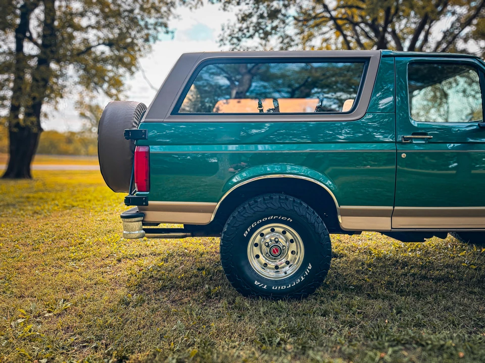 1996 Ford Bronco 5th Gen - Image 25 of 31