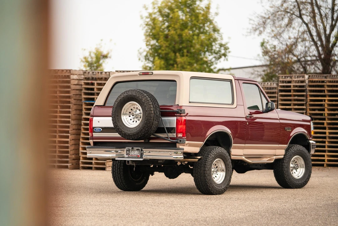 1996 Ford Bronco 5th Gen - Image 15 of 31