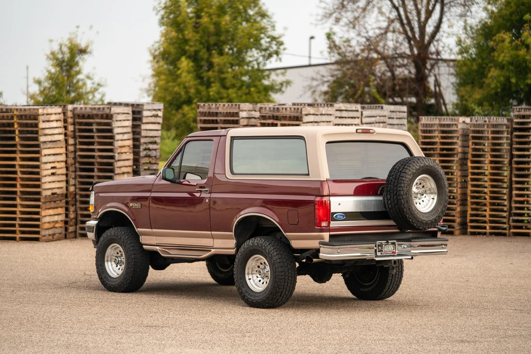 1996 Ford Bronco 5th Gen - Image 12 of 31