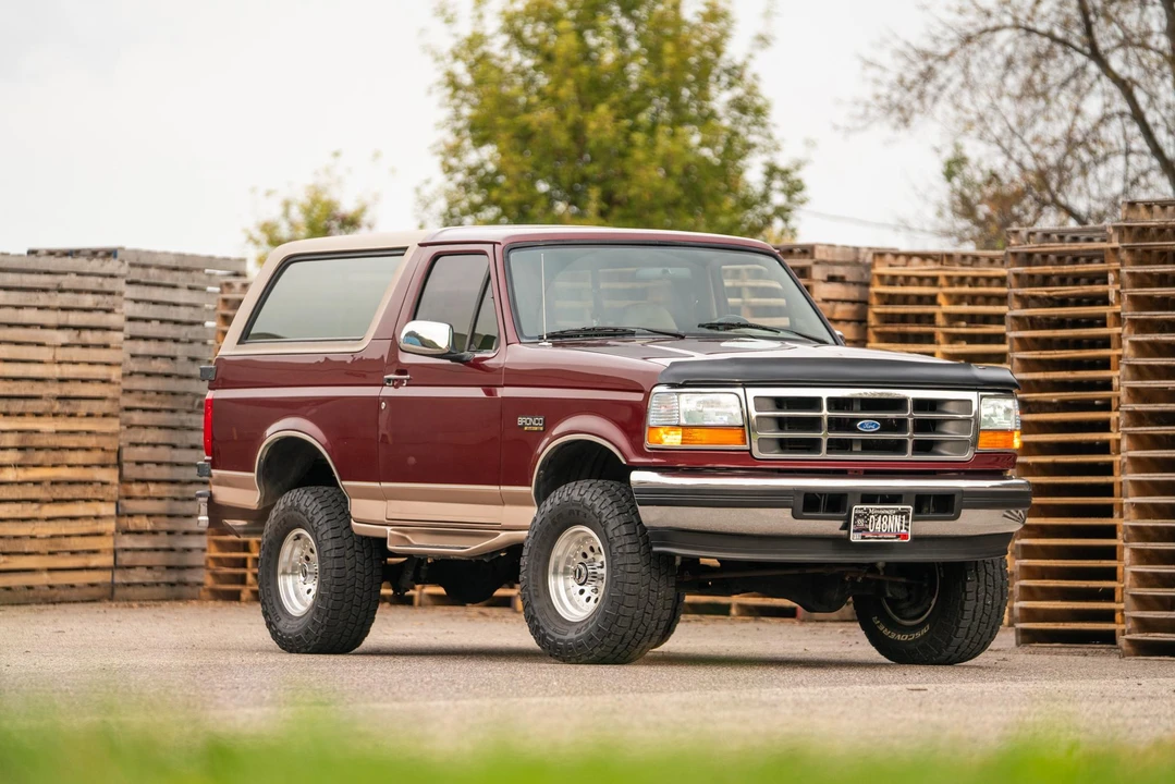 1996 Ford Bronco 5th Gen - Image 17 of 31