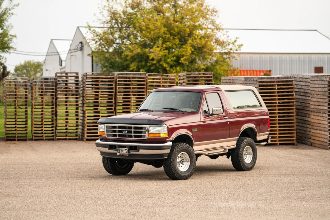 1996 Ford Bronco 5th Gen - Image 9 of 31