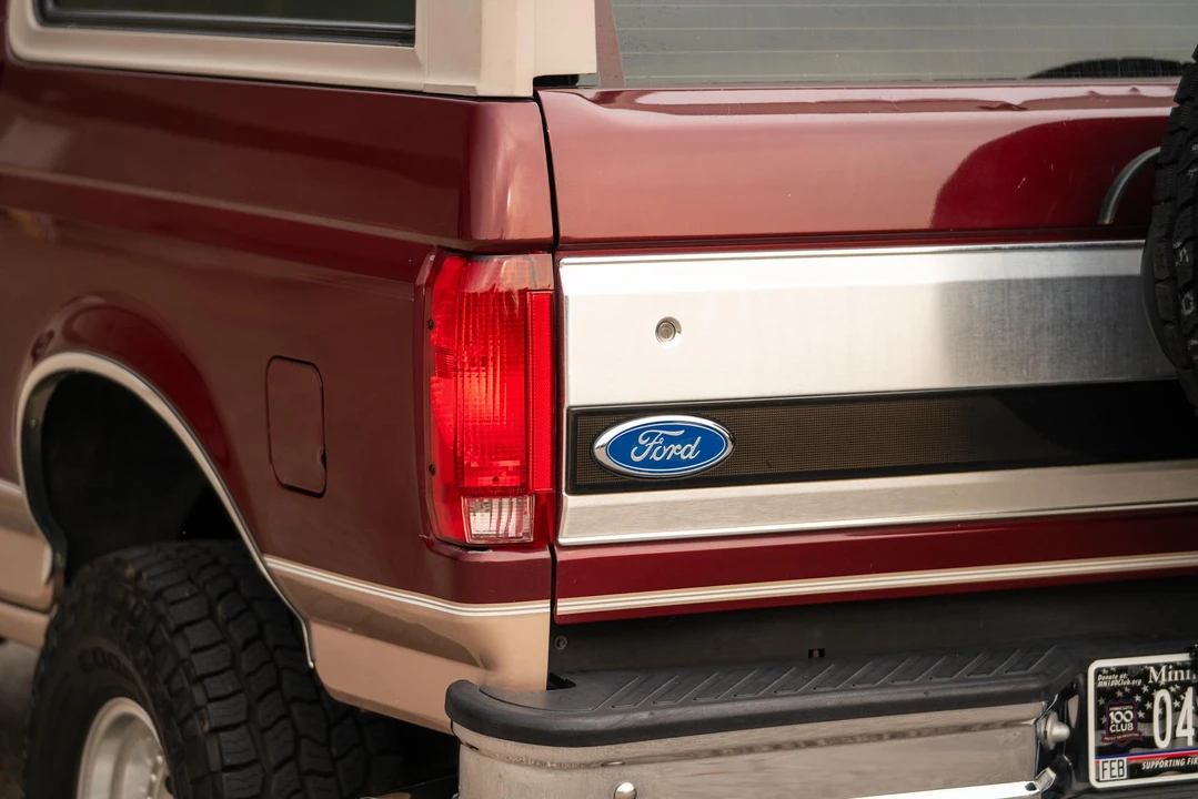 1996 Ford Bronco 5th Gen - Image 30 of 31