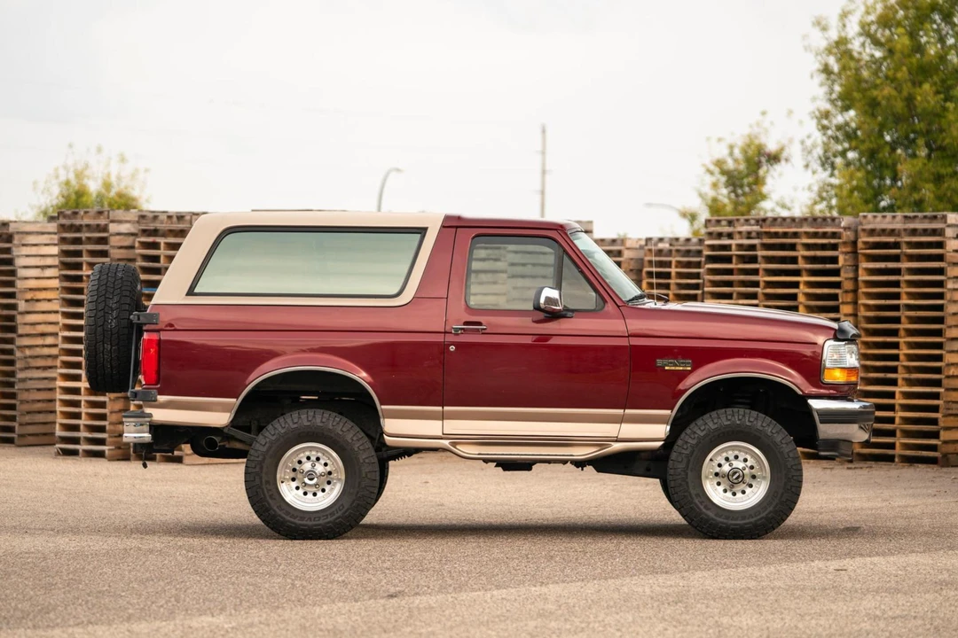 1996 Ford Bronco 5th Gen - Image 3 of 31