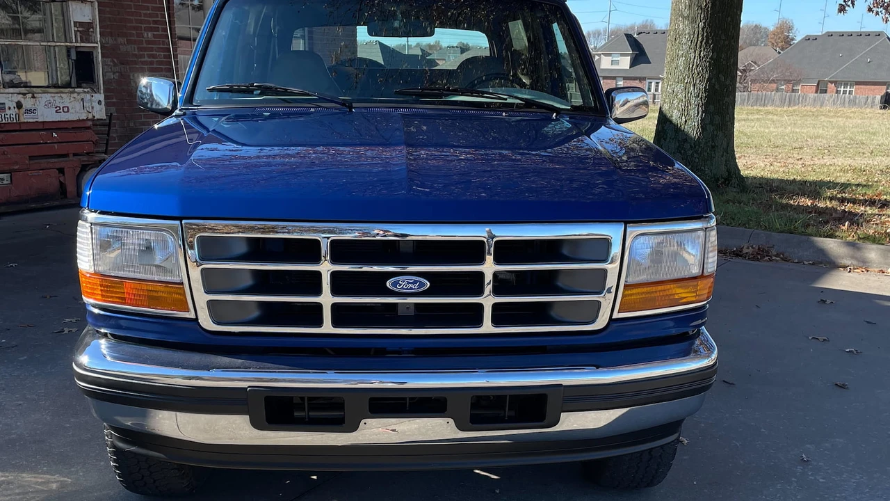 1996 Ford Bronco 5th Gen - Image 10 of 11
