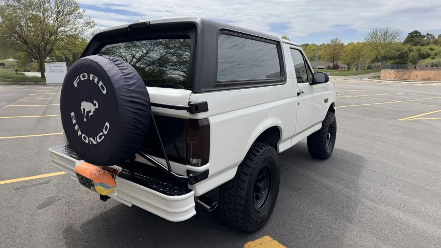 1996 Ford Bronco 5th Gen - Image 2 of 10