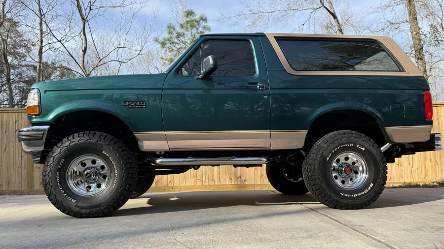 1996 Ford Bronco 5th Gen - Image 2 of 31