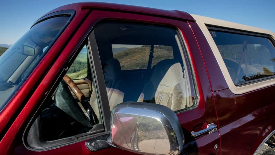 1996 Ford Bronco 5th Gen - Image 4 of 11