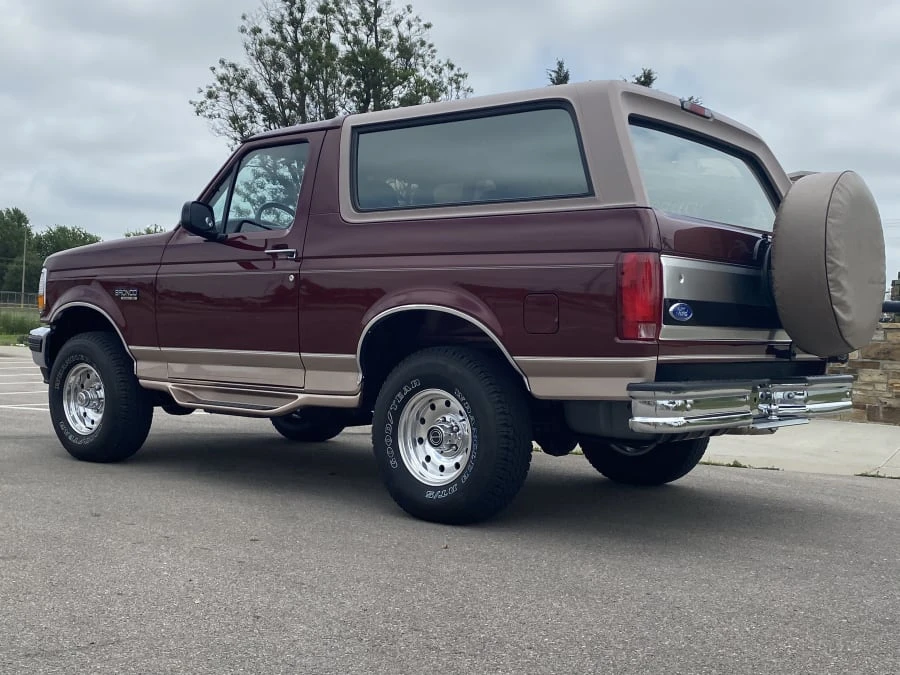 1996 Ford Bronco 5th Gen - Image 2 of 9