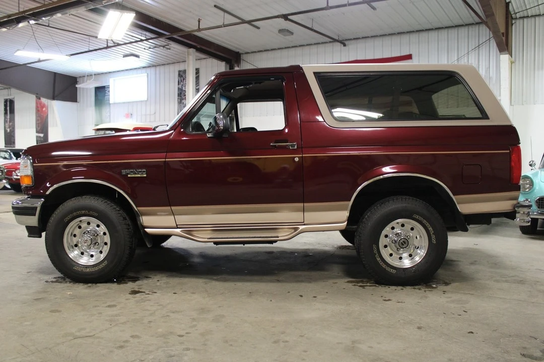 1996 Ford Bronco 5th Gen - Image 3 of 12