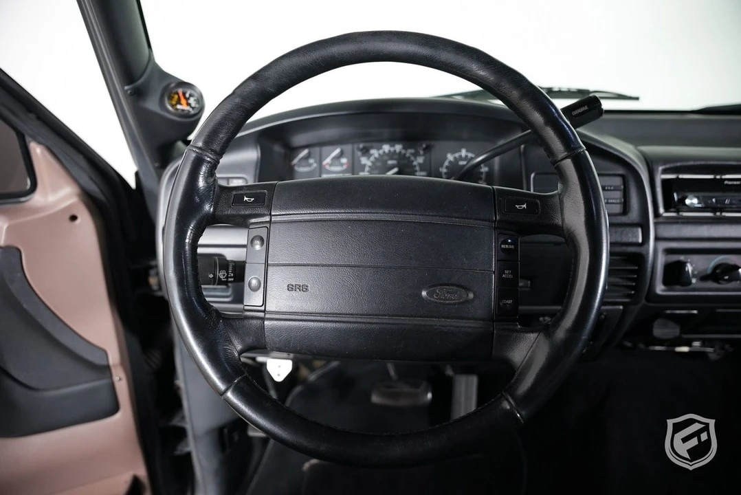 1996 Ford Bronco 5th Gen - Image 19 of 31