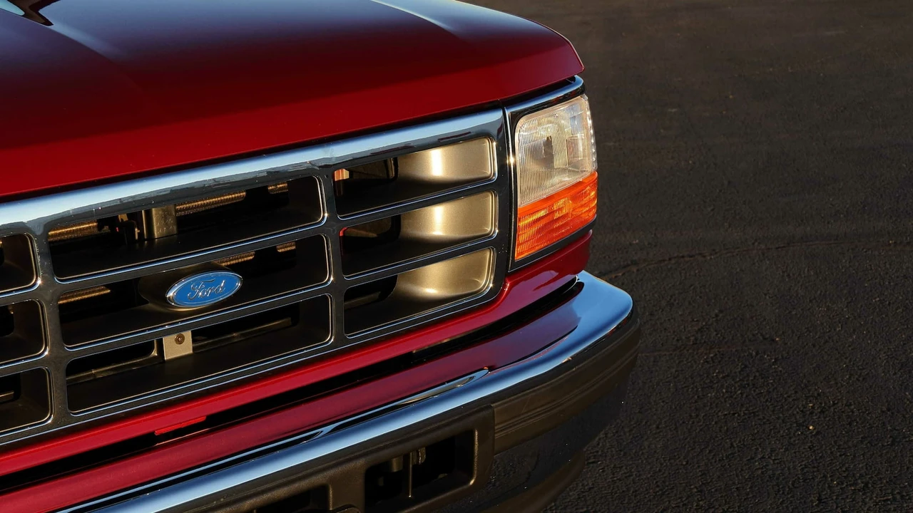 1996 Ford Bronco 5th Gen - Image 27 of 29