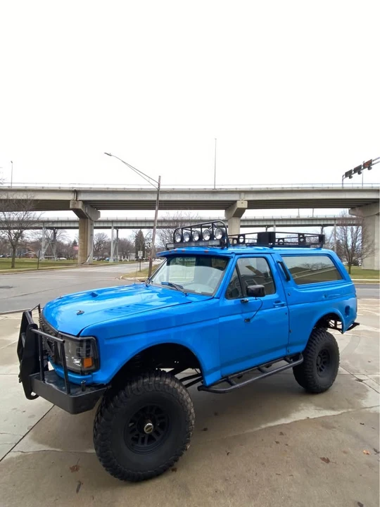 1996 Ford Bronco 5th Gen - Image 2 of 10