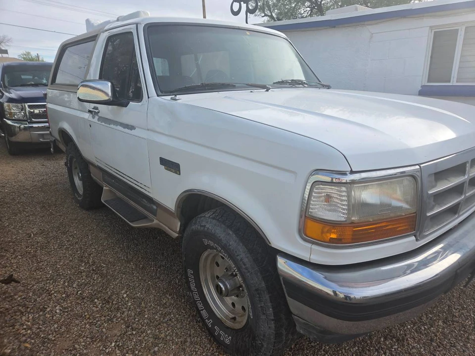1996 Ford Bronco 5th Gen - Image 5 of 8