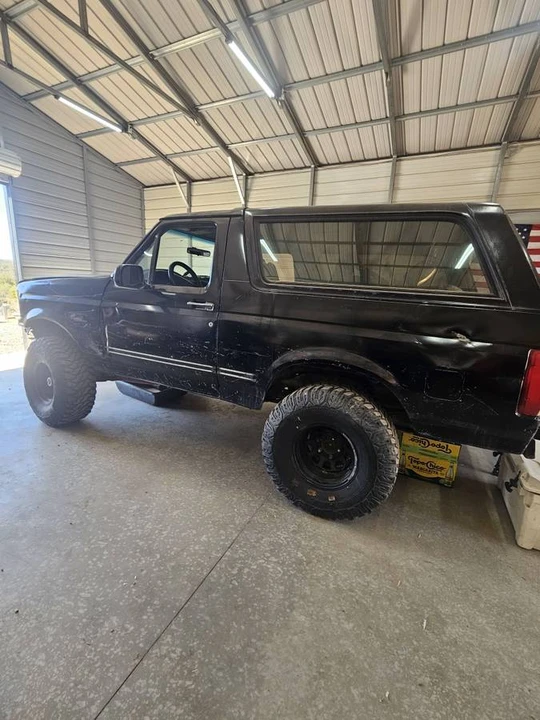 1996 Ford Bronco 5th Gen - Image 2 of 6