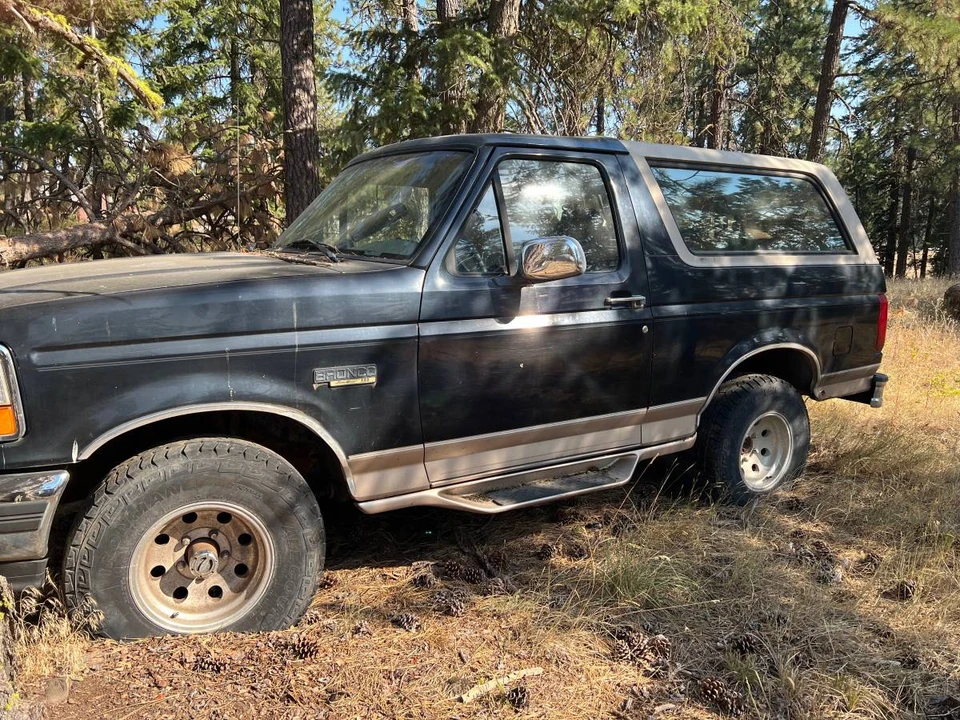 1996 Ford Bronco 5th Gen - Image 8 of 9