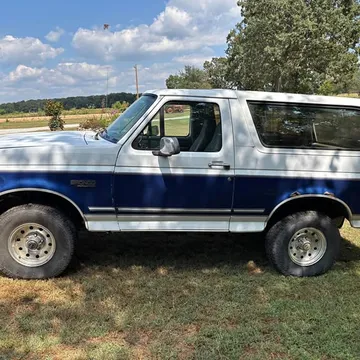 1996 Ford Bronco XLT