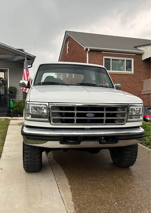 1996 Ford Bronco 5th Gen - Image 2 of 7