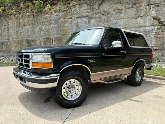 1996 Ford Bronco 5th Gen - Image 4 of 20