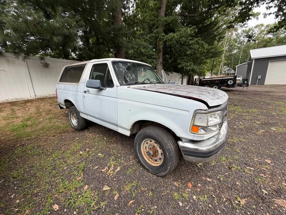 1996 Ford Bronco 5th Gen - Image 2 of 9