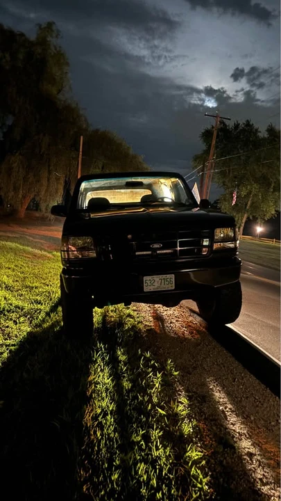 1996 Ford Bronco 5th Gen - Image 2 of 4