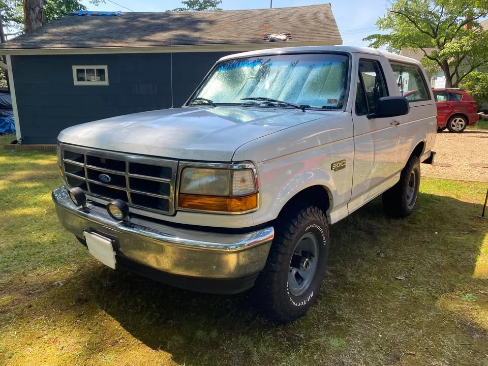 1996 Ford Bronco 5th Gen - Image 2 of 13